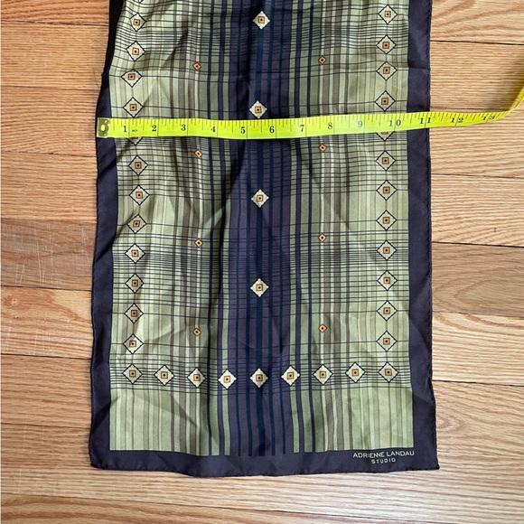 Adrienne Landau Studio Scarf - Picture 4 of 5